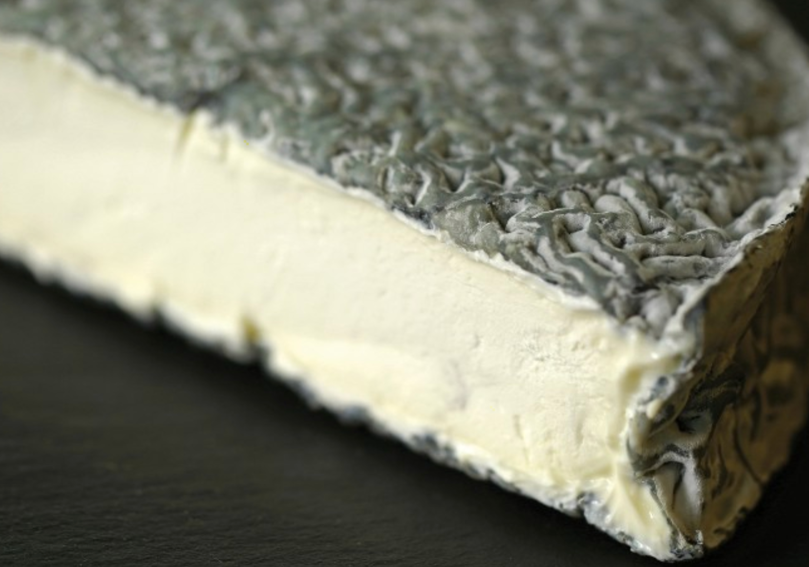 Grey Owl - Pasteurized Goat's Milk - (150g - 175g)