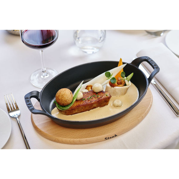 Staub – Cast Iron – Oval Dish – Black - 1Qt