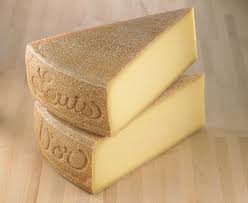 Louis D'or - Cheese - Cow - (150g - 175g)