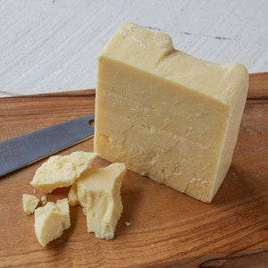 Silo 6 Year Cheddar Raw Cow's Milk, Quebec - (150g - 175g)